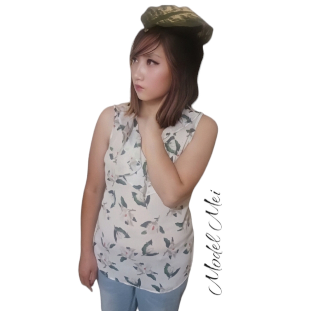 Banana Republic Ruffle Floral Top